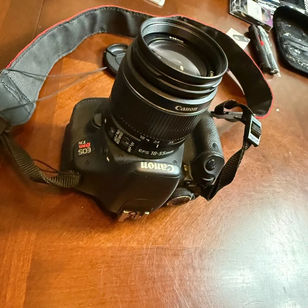 Canon EOS Rebel T3i DSLR Camera Bundle 18-55mm & 55-250mm Lenses‎ bag accesories